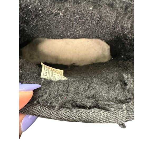 Ugg Black Women's Suede Sherpa Lined Classic Mini Rubber Logo Boot Size 9 - Picture 9 of 11